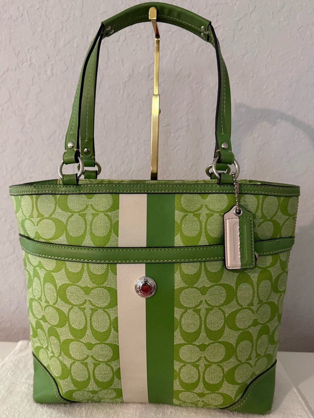 Stunning Coach Heritage Stripe Tote w/Bright Apple Green Signature Coated Canvas